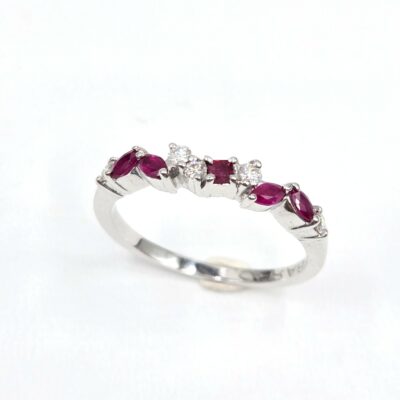 bague rubis et diamants or blanc